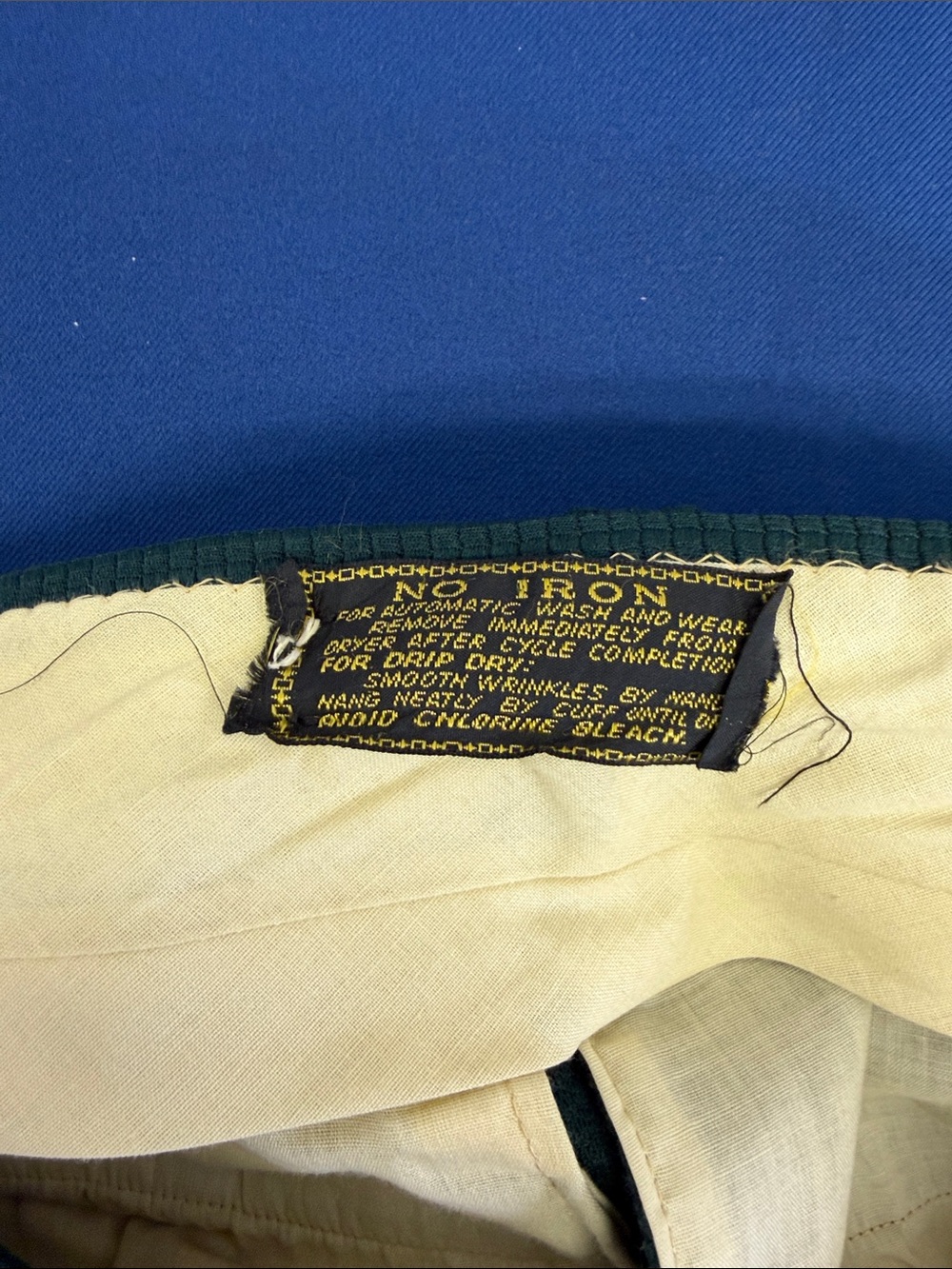 Vintage Mens 70’s No Iron Pants Has Cuffed Bellbottoms Green Size 34-36” x 30” - Picture 6 of 8